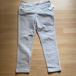 Style & Co Khaki Ankle Pant Woman’s